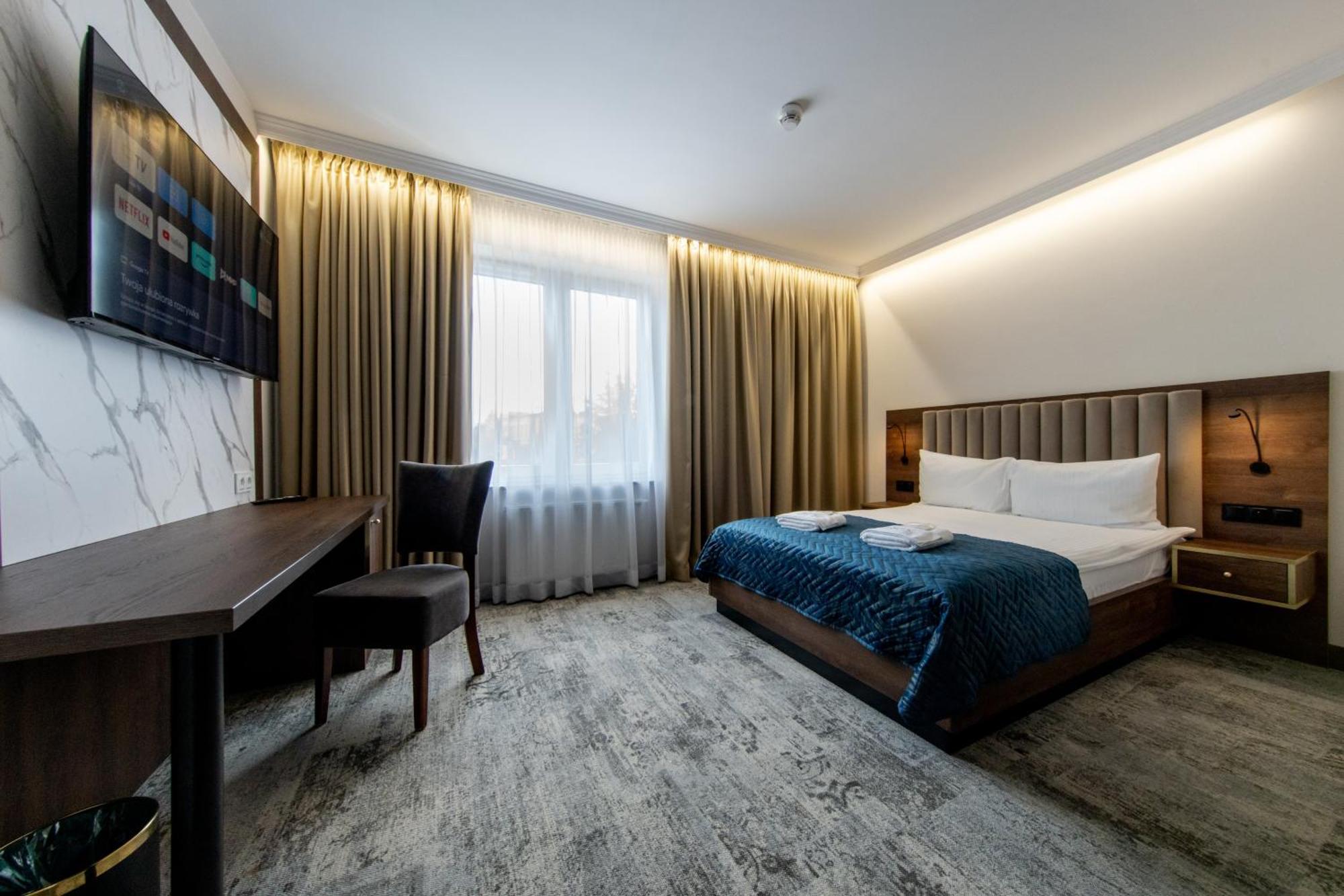 Bed and breakfast Sleep&Fly Okecie Warsaw Airport Extérieur photo