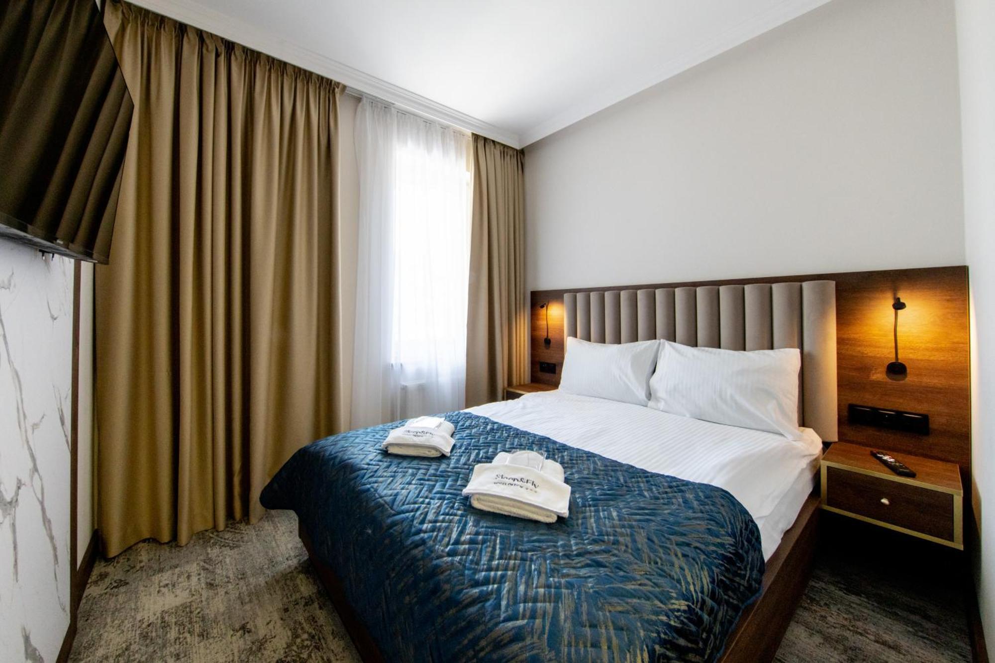 Bed and breakfast Sleep&Fly Okecie Warsaw Airport Extérieur photo